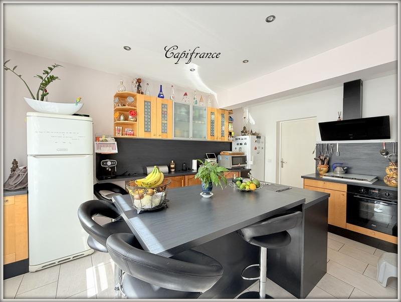 Maison - 115 m² - 6 pièces