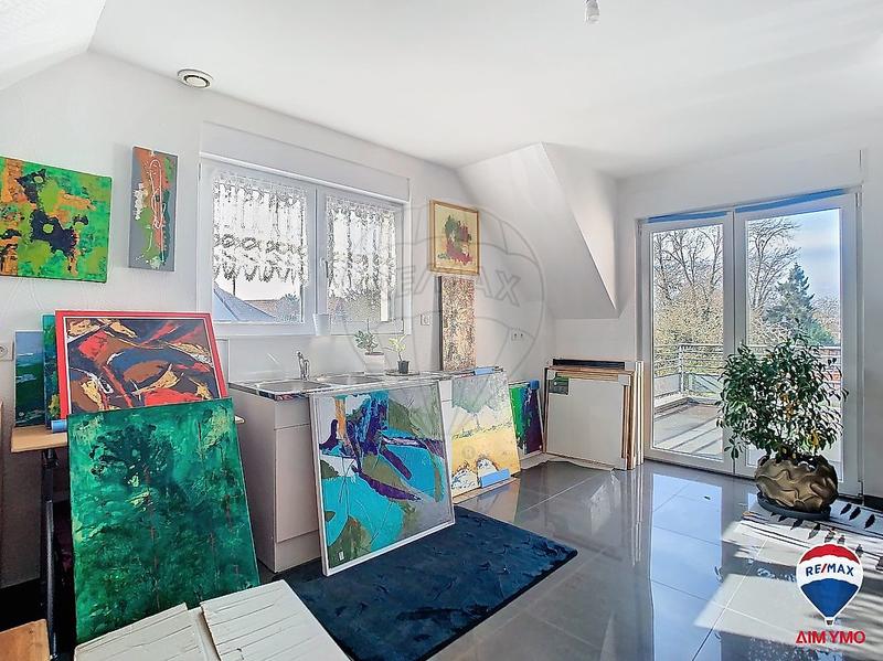 Maison - 220 m² - 6 pièces