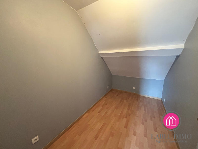 Maison - 170 m² - 10 pièces