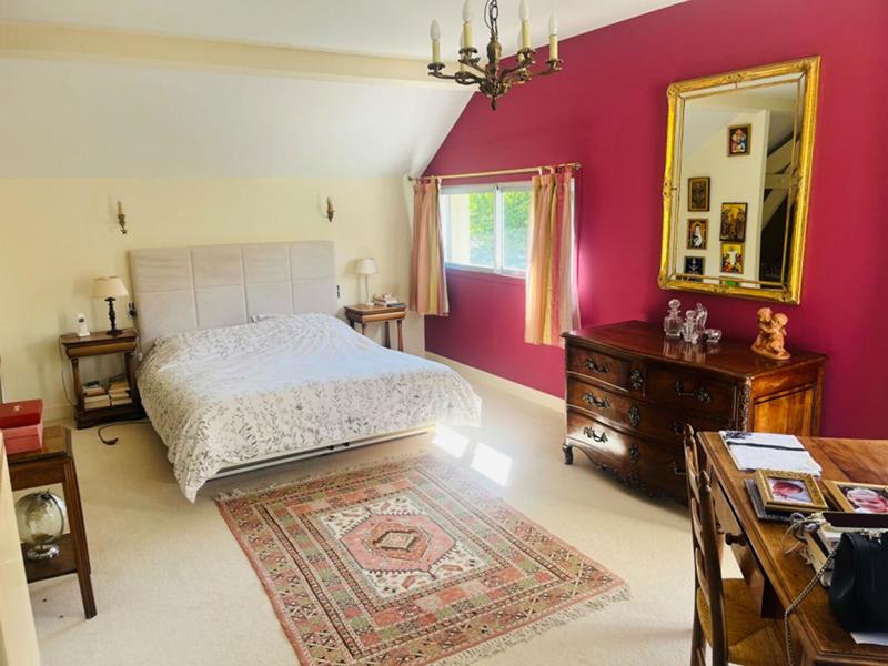 Maison - 359 m² - 11 pièces