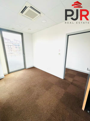 Bureau - 111 m²