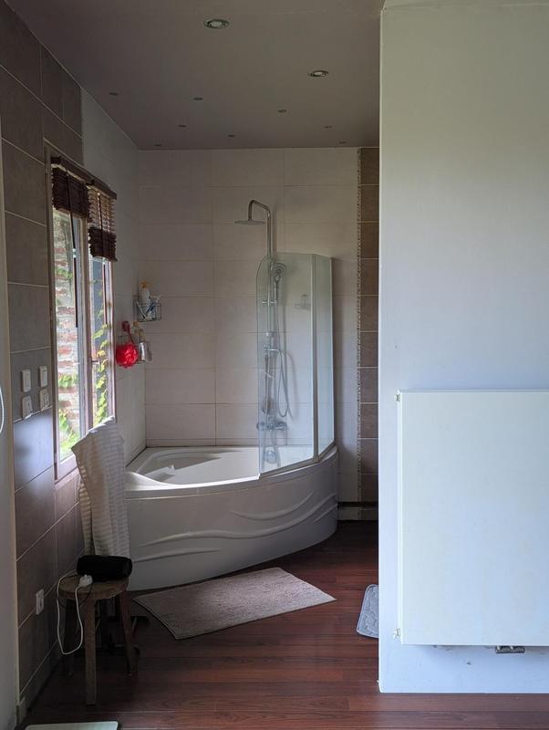 Maison - 260 m² - 10 pièces