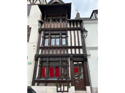 Maison - 166 m² - 6 pièces