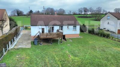 Maison traditionnelle - 132 m² - 5 pièces