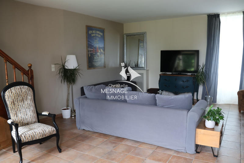 Maison - 224 m² - 8 pièces