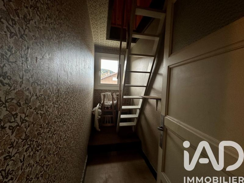 Maison - 93 m² - 5 pièces