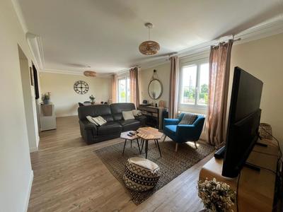 Maison - 88 m² - 4 pièces