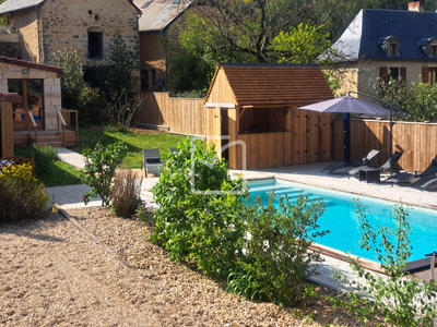 Maison - 170 m² - 12 pièces