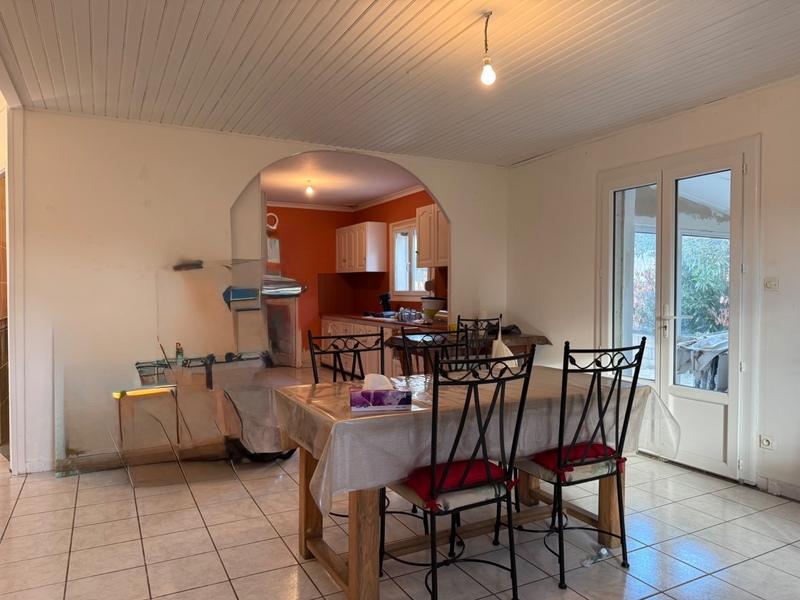 Maison - 80 m² - 5 pièces