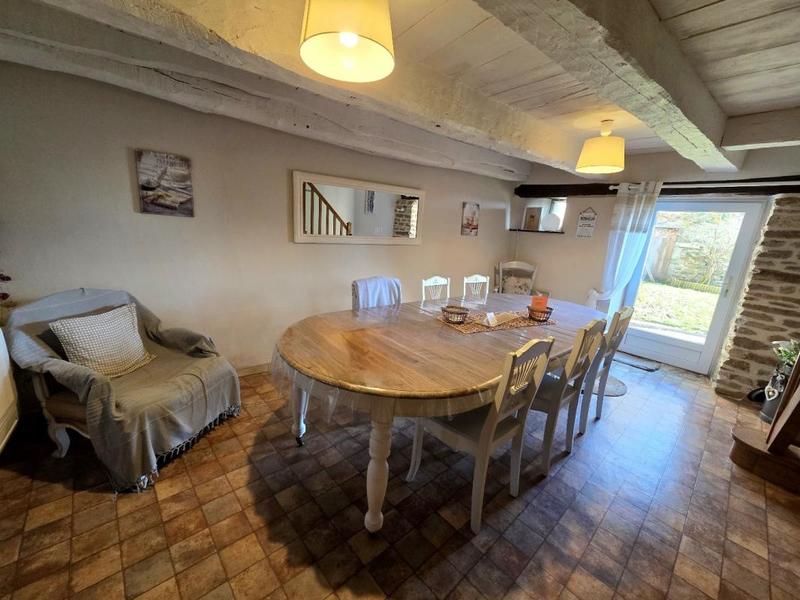 Maison - 277 m² - 9 pièces