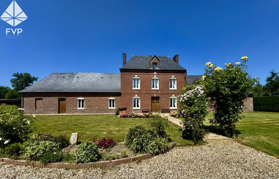 Propriété - 166 m² - 6 pièces