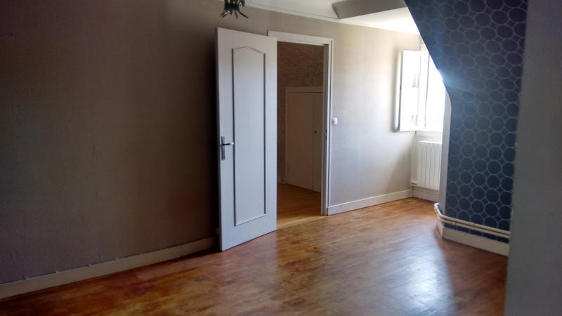 Maison - 221 m² - 5 pièces