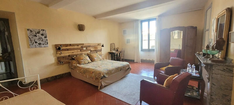 Maison de village - 235 m² - 8 pièces