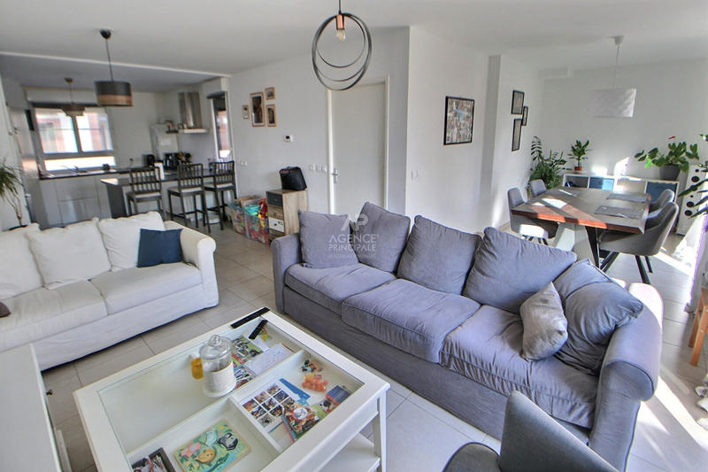 Maison - 107 m² - 6 pièces