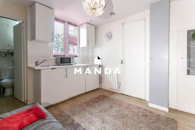 Studio - 14 m² - 1 pièce