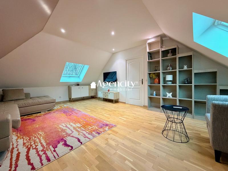 Maison - 190 m² - 7 pièces