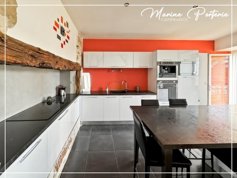 Maison en pierre - 200 m² - 7 pièces