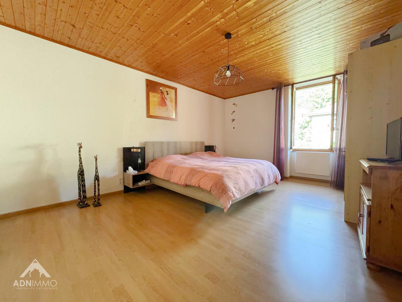 Appartement - 165 m² - 4 pièces