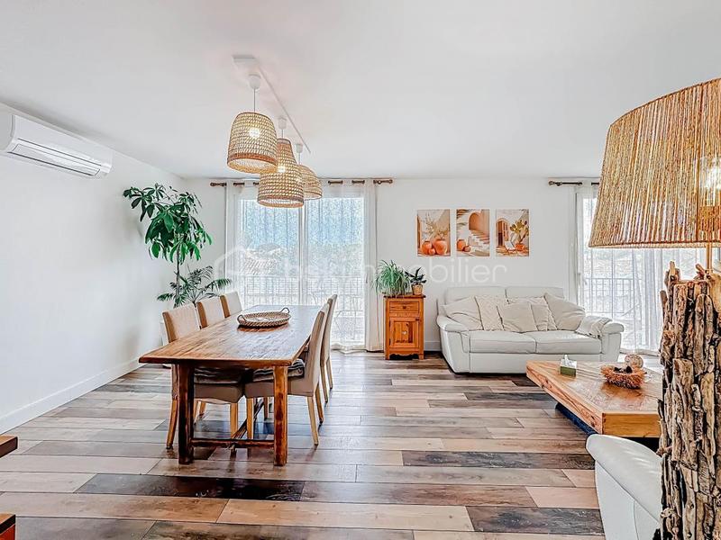 Appartement - 82 m² - 4 pièces