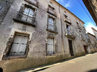 Maison - 229 m² - 9 pièces