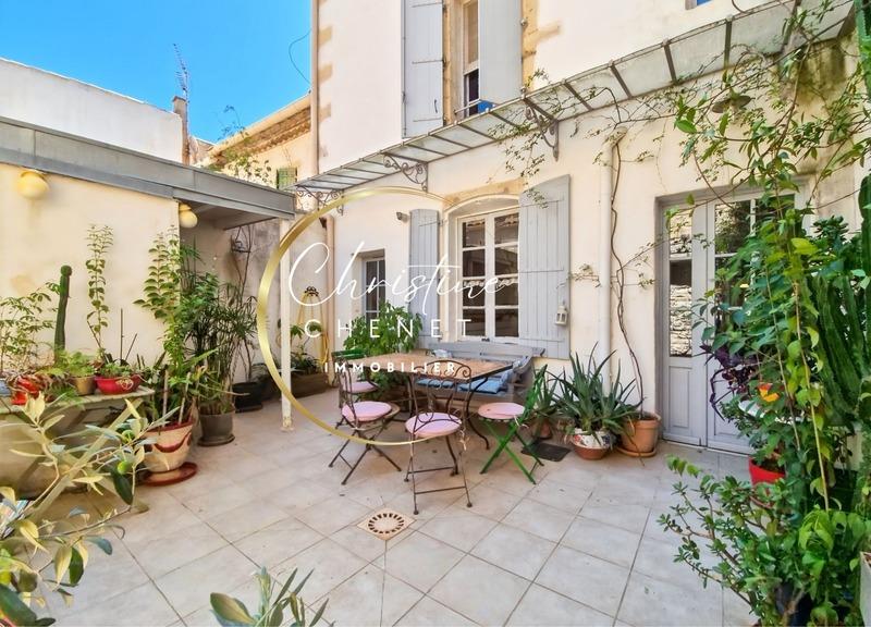 Maison de ville - 180 m² - 7 pièces