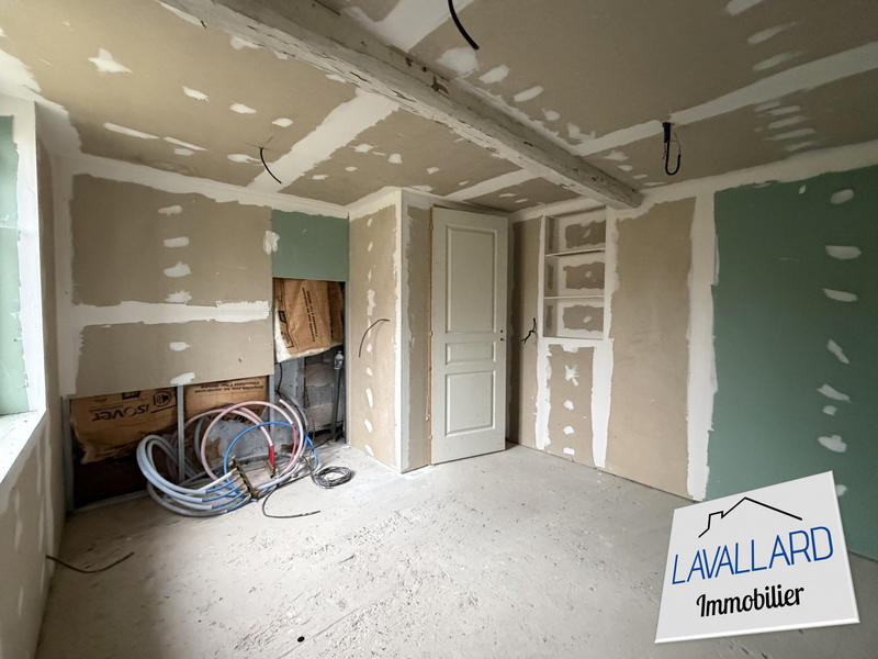 Maison - 92 m² - 4 pièces