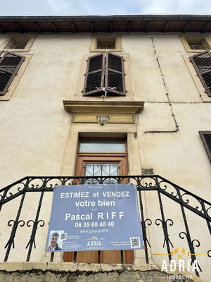 Maison ancienne - 161 m² - 8 pièces