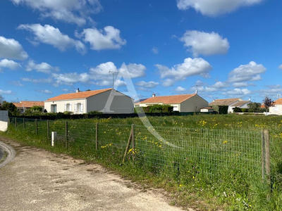 Terrain - 679 m²