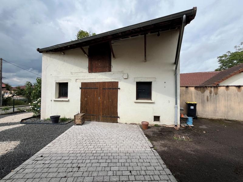 Maison - 180 m² - 9 pièces