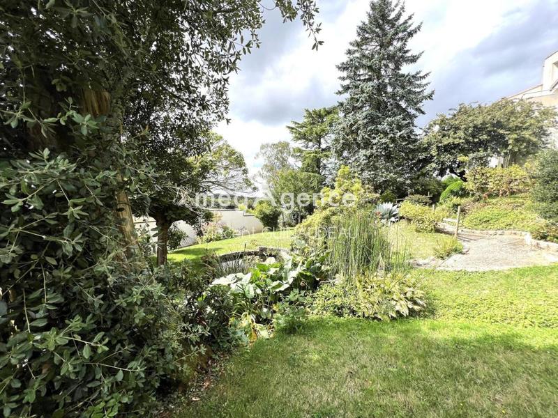 Maison - 175 m² - 6 pièces