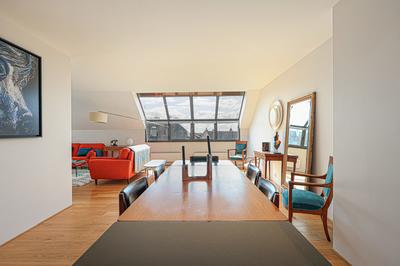 Appartement - 153 m² - 6 pièces