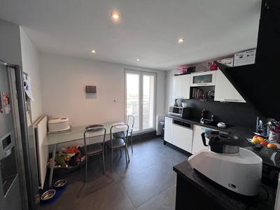 Appartement - 72 m² - 3 pièces