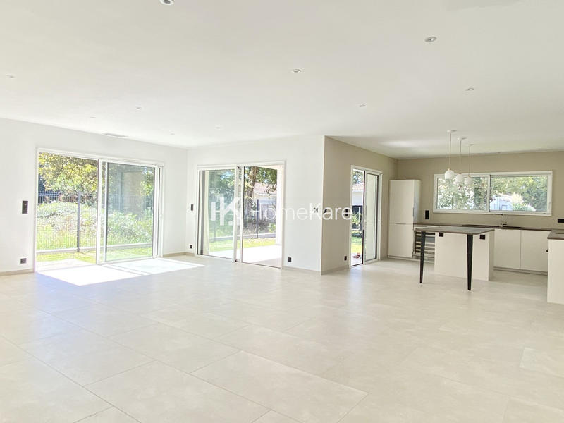 Maison - 135 m² - 5 pièces