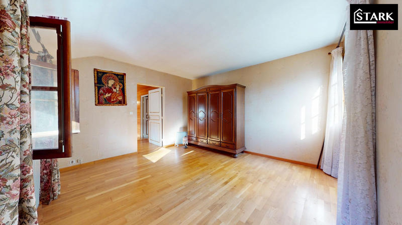 Maison ancienne - 181 m² - 5 pièces