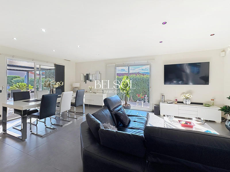 Maison contemporaine - 128 m² - 5 pièces