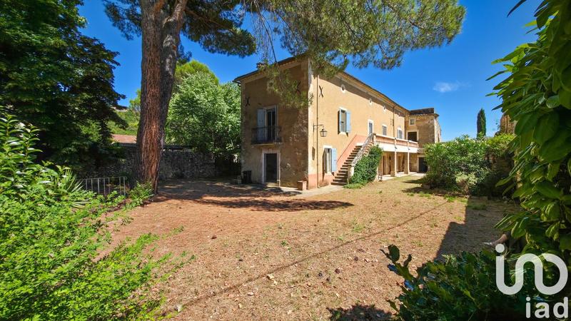 Maison - 294 m² - 10 pièces