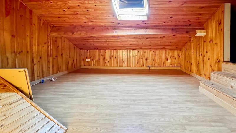 Maison - 157 m² - 8 pièces