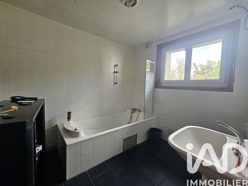 Maison - 232 m² - 7 pièces