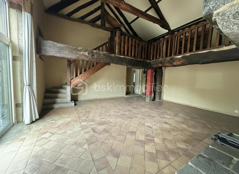 Maison - 240 m² - 10 pièces