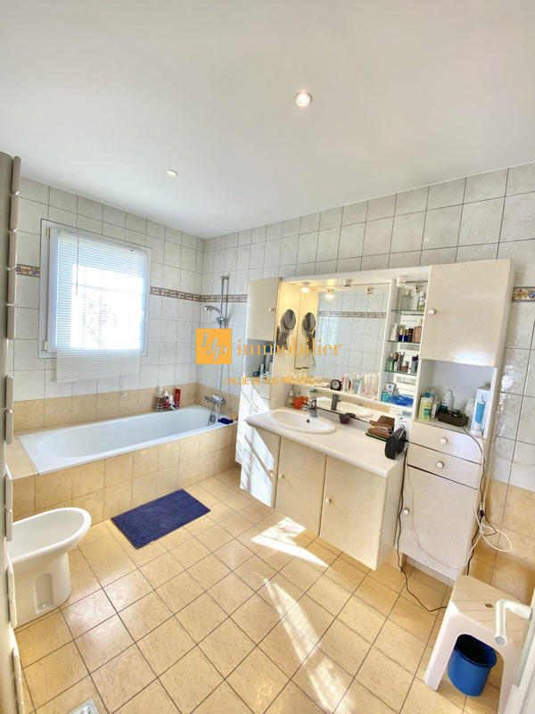 Maison - 154 m² - 6 pièces