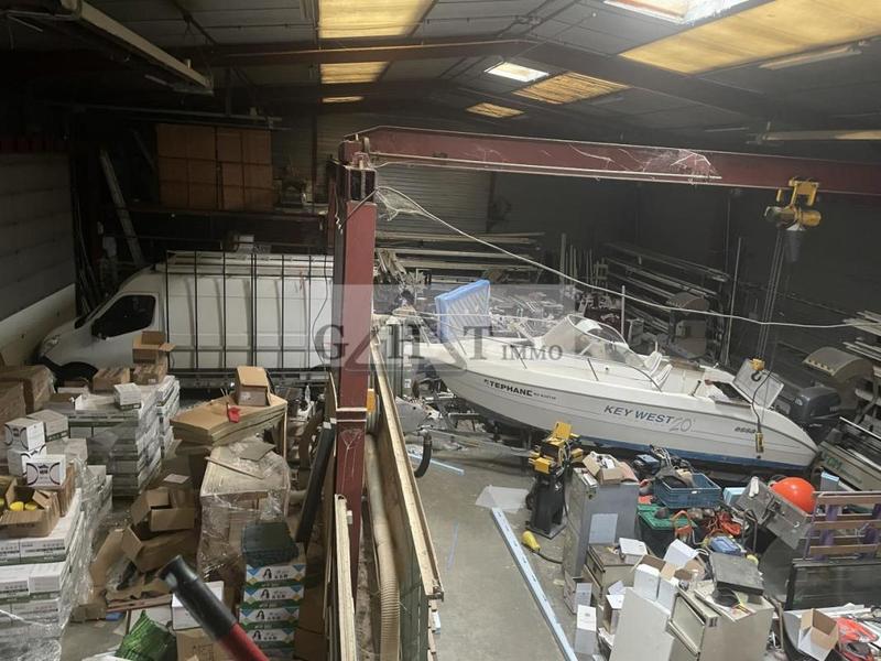 Entrepôt - 531 m²