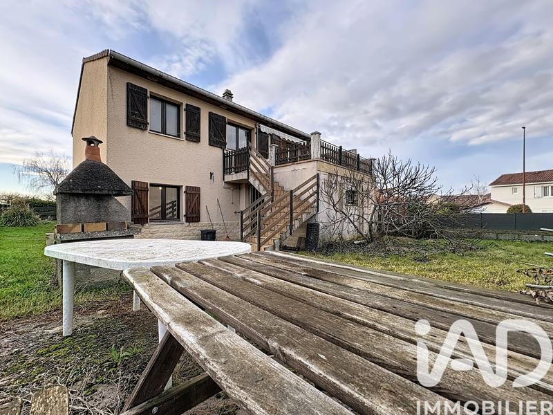 Maison - 90 m² - 5 pièces