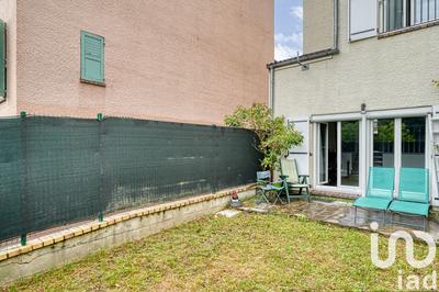 Maison - 93 m² - 5 pièces