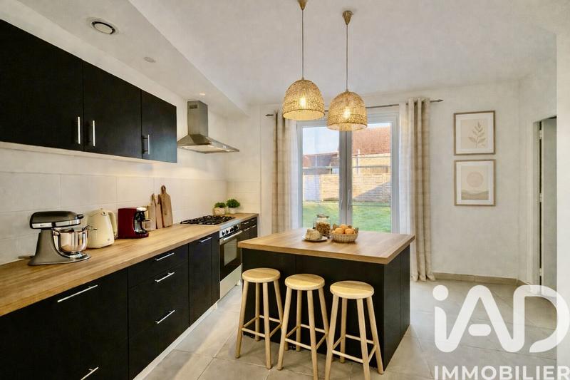 Maison - 120 m² - 6 pièces