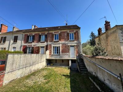 Maison - 95 m² - 4 pièces