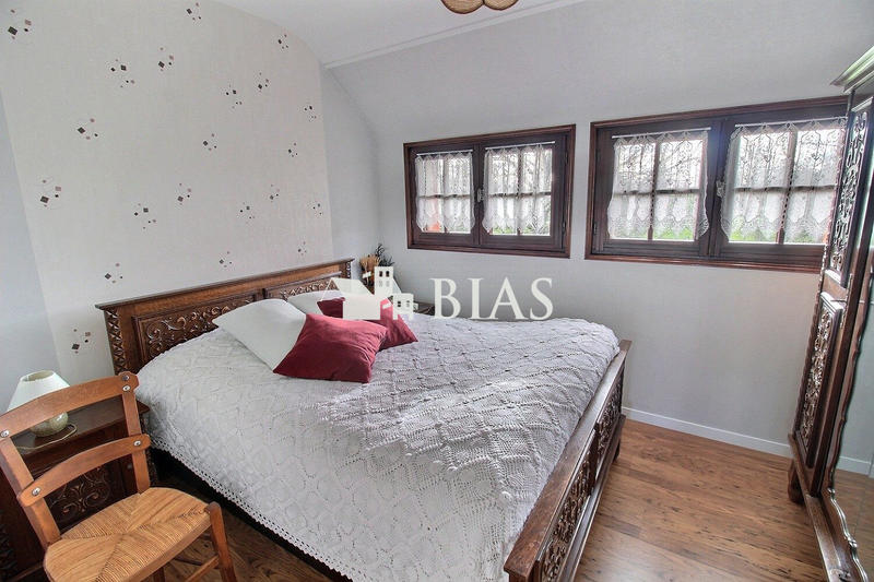 Maison traditionnelle - 105 m² - 4 pièces