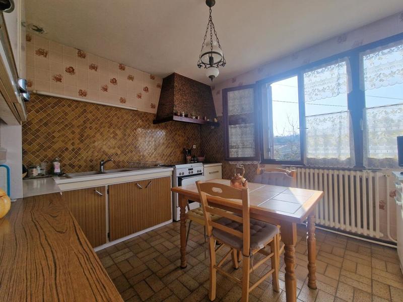 Maison traditionnelle - 106 m² - 4 pièces