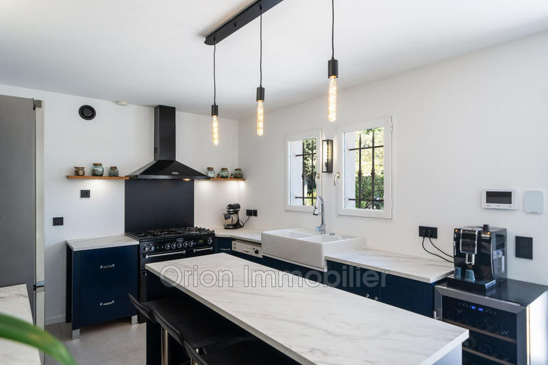 Maison - 198 m² - 8 pièces