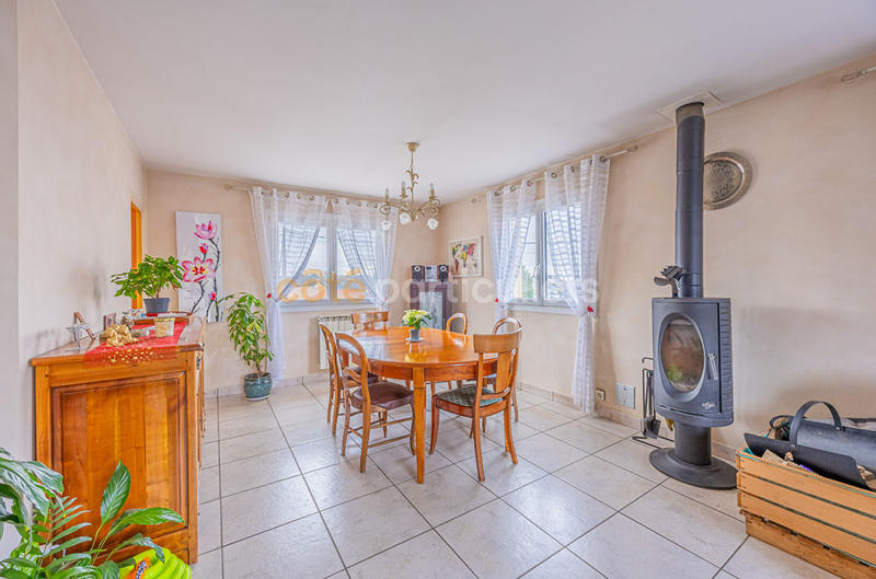 Maison - 95 m² - 5 pièces