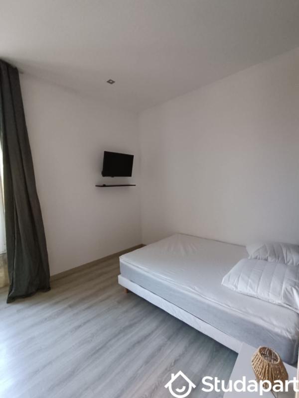 Chambre - 14 m² - 1 pièce